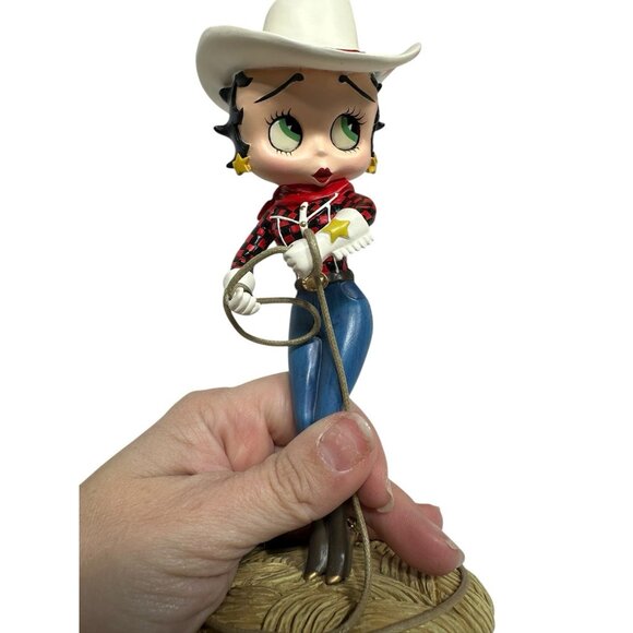 new BETTY BOOP collector figurine danbury mint COWGIRL - Picture 4 of 6